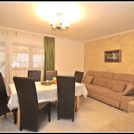 Holiday home Casa Alexa *